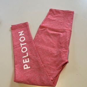 Beyond Yoga Space Dye Walk and Talk Peloton Capri Leggings